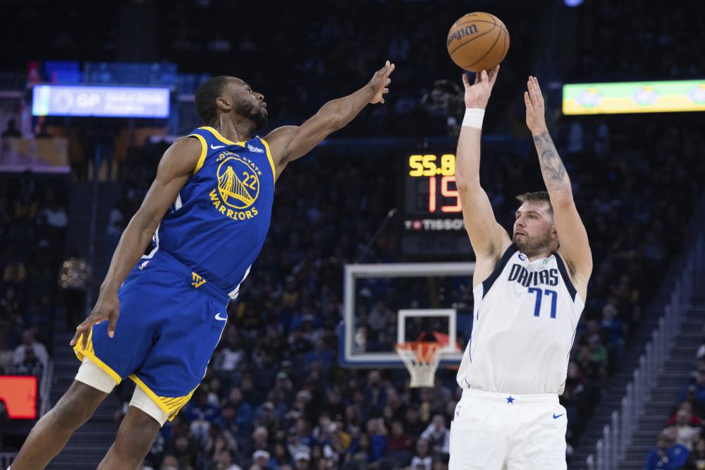 他的膝盖伤 他的膝盖伤